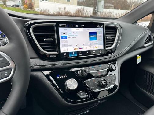 2026 Chrysler Pacifica L