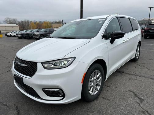 2026 Chrysler Pacifica L