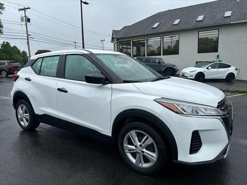 2022 Nissan Kicks S