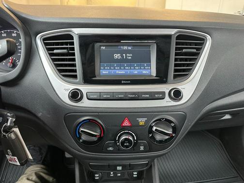 2021 Hyundai Accent SE