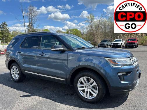 Blue Metallic 2018 Ford Explorer XLT
