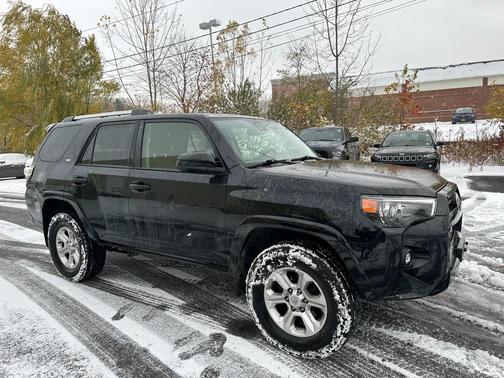 2022 Toyota 4Runner SR5