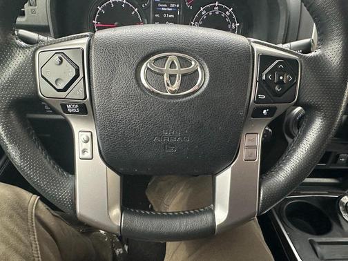 2022 Toyota 4Runner SR5