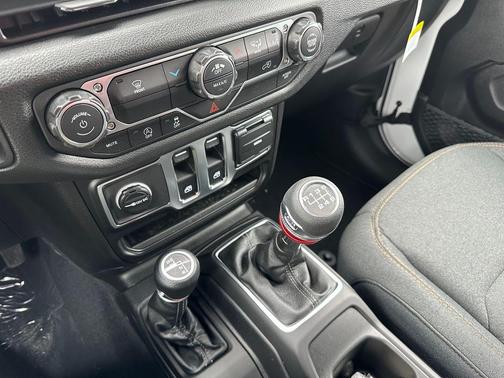 Bright White Clearcoat 2026 Jeep Wrangler Sport