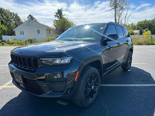 2025 Jeep Grand Cherokee Altitude