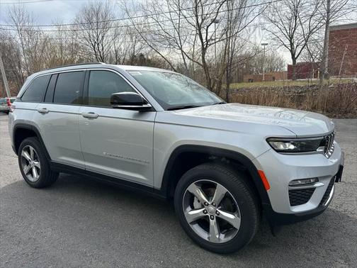 2025 Jeep Grand Cherokee Limited X