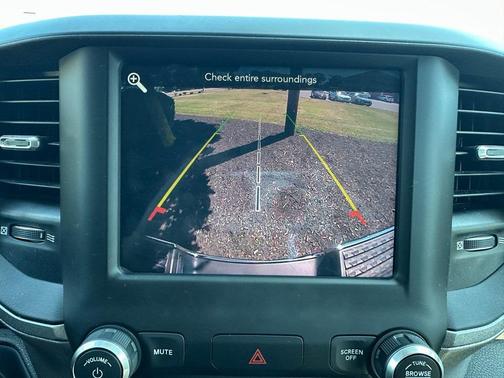 2020 RAM 2500 Tradesman Crew Cab 4X4 6'4' Box