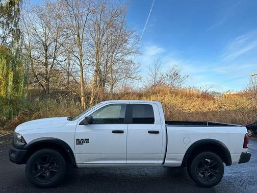2022 RAM 1500 Classic Warlock Quad Cab 4x4 6'4' Box