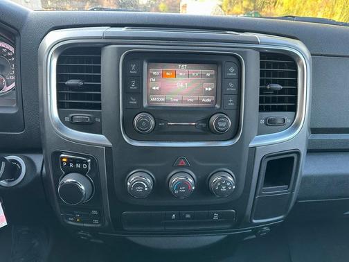 2022 RAM 1500 Classic Warlock Quad Cab 4x4 6'4' Box