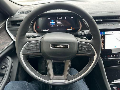 2026 Jeep Grand Cherokee Altitude