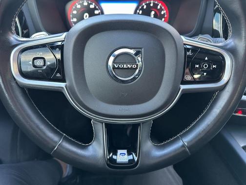 2019 Volvo S60 T6 R-Design