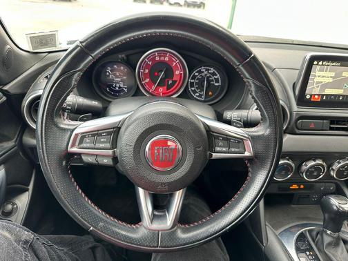 2017 FIAT 124 Spider Base