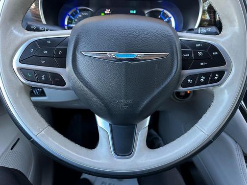 2021 Chrysler Pacifica Hybrid Limited