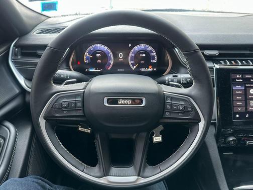 2024 Jeep Grand Cherokee Laredo