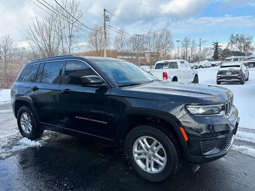 2024 Jeep Grand Cherokee Laredo
