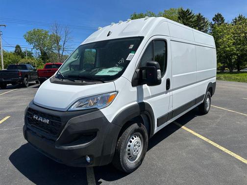 Bright White Clearcoat 2026 RAM ProMaster 2500 Tradesman