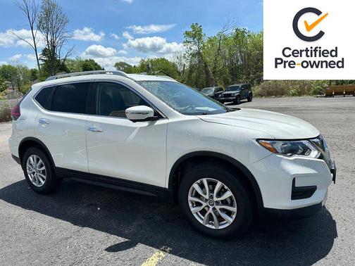 Pearl White 2018 Nissan Rogue SV