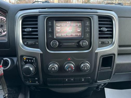 2022 RAM 1500 Classic Warlock Quad Cab 4x4 6'4' Box