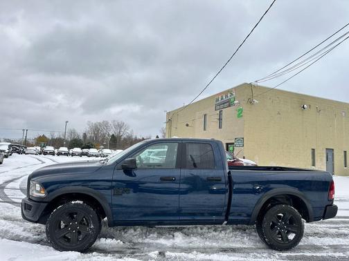 2022 RAM 1500 Classic Warlock Quad Cab 4x4 6'4' Box