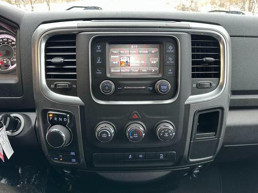 2022 RAM 1500 Classic Warlock Quad Cab 4x4 6'4' Box