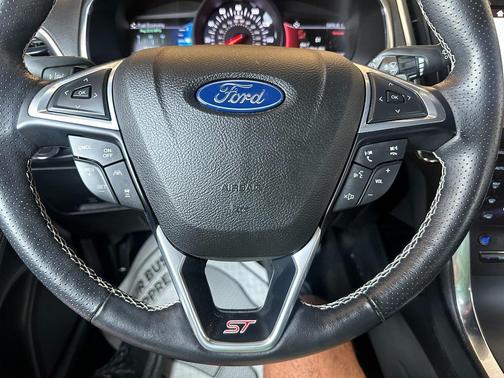 2019 Ford Edge ST