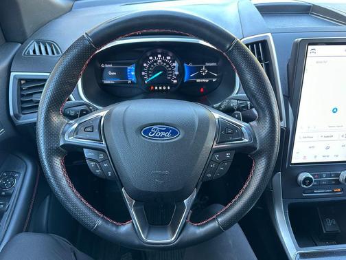 Silver Metallic 2021 Ford Edge SEL