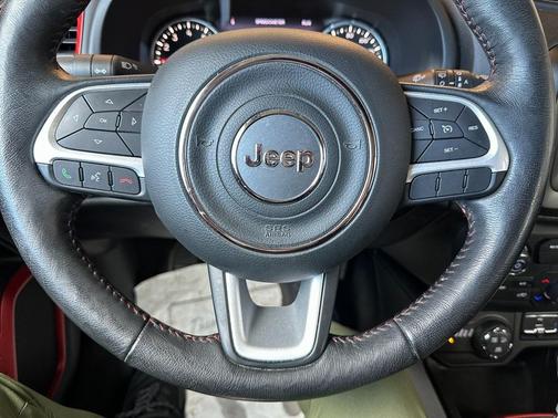 2018 Jeep Renegade Trailhawk