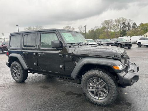 Black Clearcoat 2026 Jeep Wrangler Sport S