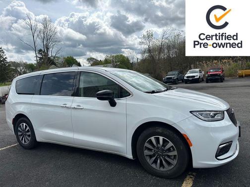 Bright White Clearcoat 2024 Chrysler Pacifica Hybrid Select