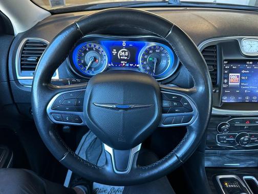 2021 Chrysler 300 Touring