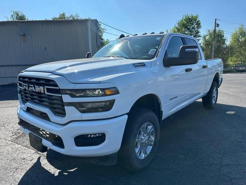 2025 RAM 2500 Big Horn Crew Cab 4x4 6'4' Box