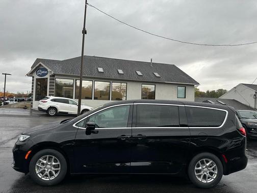 2026 Chrysler Pacifica L