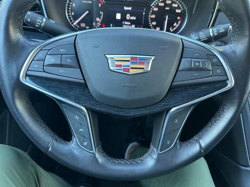 2024 Cadillac XT5 Premium Luxury