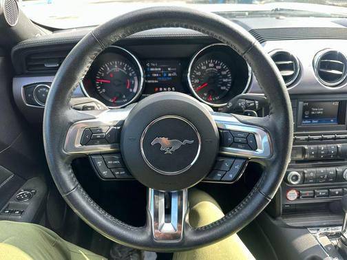 2016 Ford Mustang EcoBoost