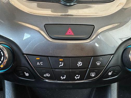 Mosaic Black Metallic 2018 Chevrolet Cruze LT