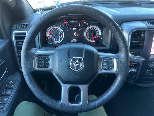 2022 RAM 1500 Classic Warlock Quad Cab 4x4 6'4' Box