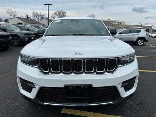 2025 Jeep Grand Cherokee Laredo