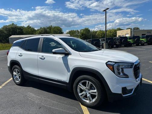 2023 GMC Terrain SLE