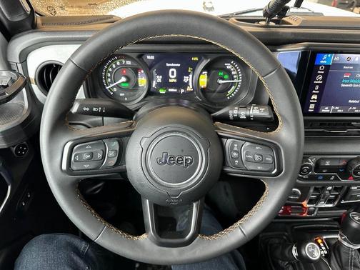 2024 Jeep Wrangler 4xe Willys