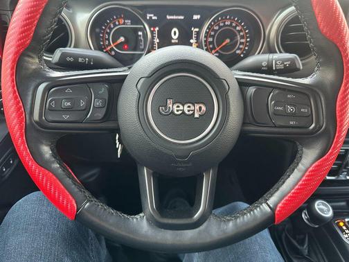 2021 Jeep Gladiator Sport S