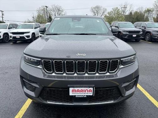 2025 Jeep Grand Cherokee Laredo