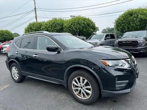 2017 Nissan Rogue SV