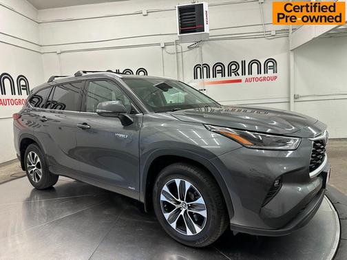 2021 Toyota Highlander Hybrid XLE