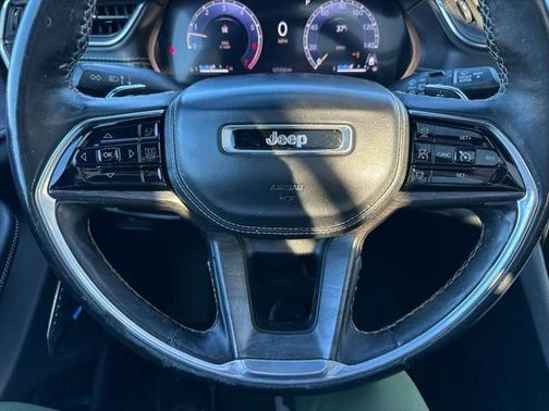 2022 Jeep Grand Cherokee Overland