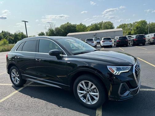2024 Audi Q3 Premium 45 TFSI S line quattro Tiptronic
