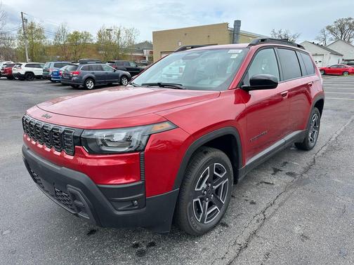 Red Hot Pearlcoat 2026 Jeep Cherokee Laredo