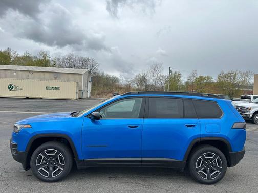 Hydro Blue Pearlcoat 2026 Jeep Cherokee Laredo 4x4