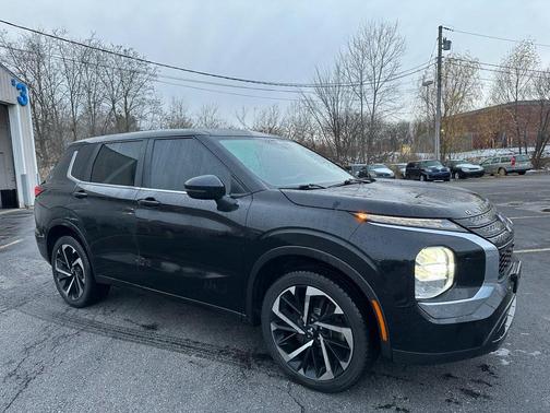 2022 Mitsubishi Outlander ES 2.5 S-AWC