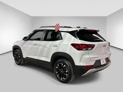 Summit White 2022 Chevrolet Trailblazer LT