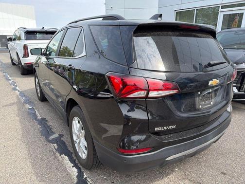 Mosaic Black Metallic 2023 Chevrolet Equinox 1LT